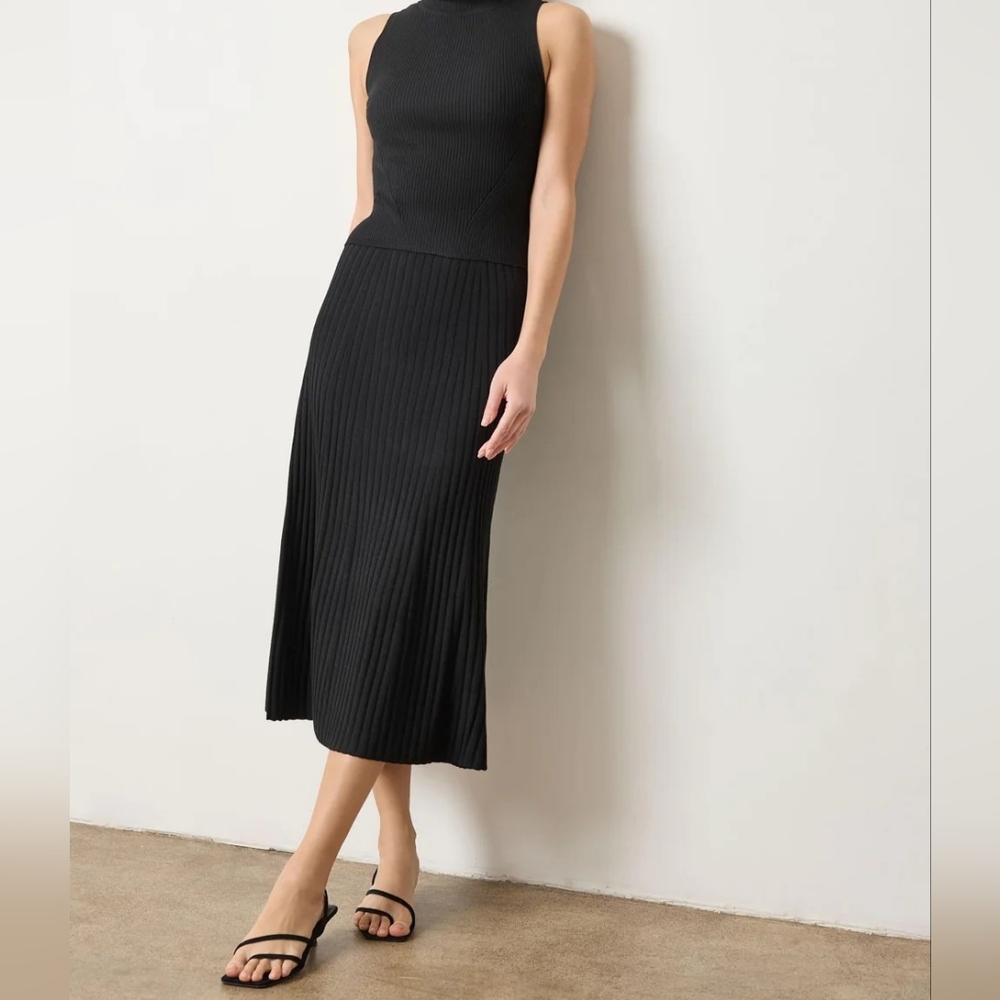Lilla P Black Straight Rib Midi Skirt